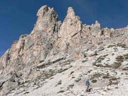 Rugged trail climbes to Passo Cir